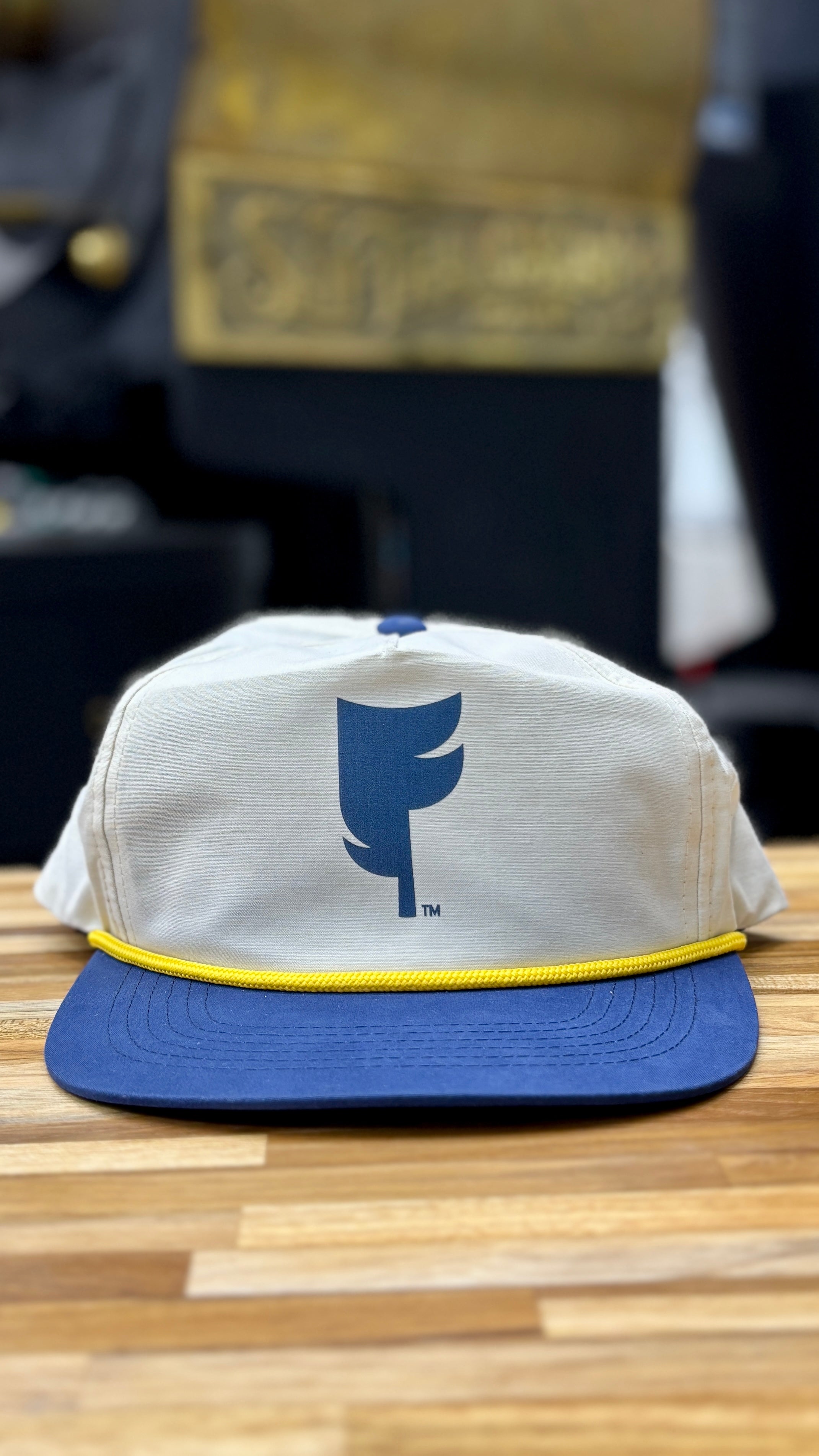 FreeBird Hat -Signature Feather Cap