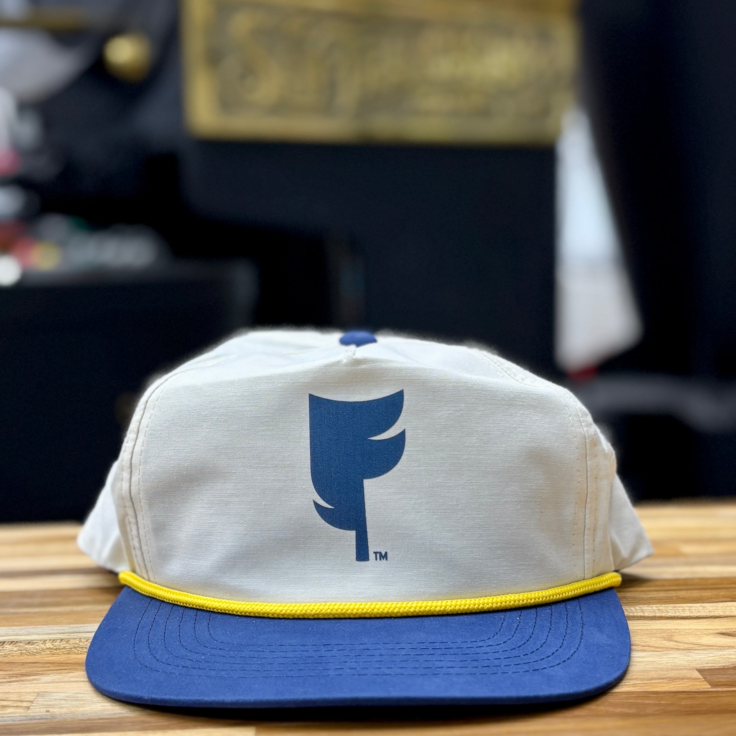 FreeBird Hat -Signature Feather Cap