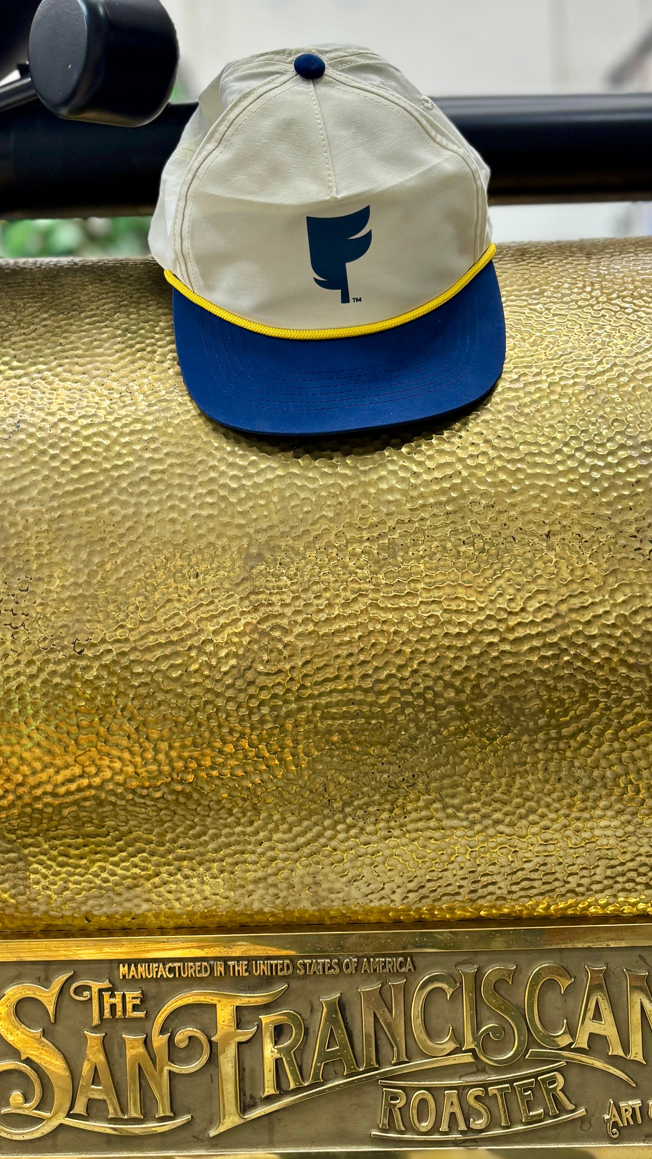 FreeBird Hat -Signature Feather Cap